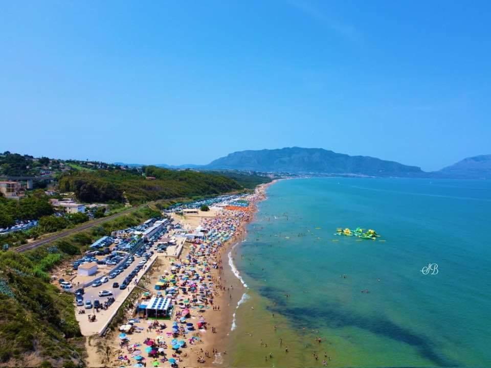 Case Vacanze Piccolo Balestrate Extérieur photo