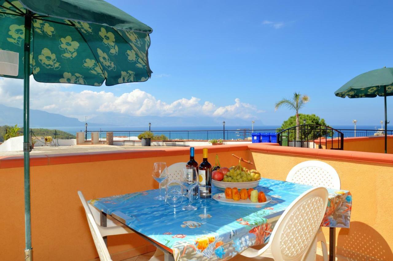 Case Vacanze Piccolo Balestrate Extérieur photo